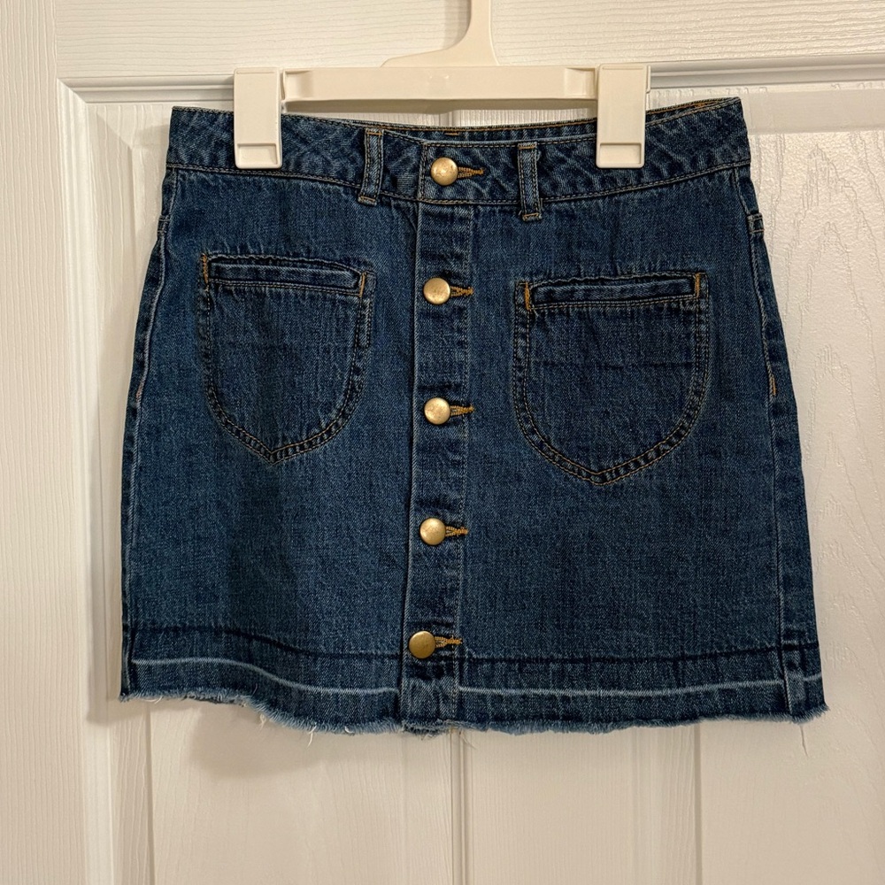 Forever 21 women’s Denim skirt size S